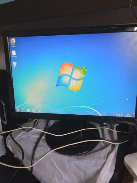 PC WORKSTATION 24 GB RAM