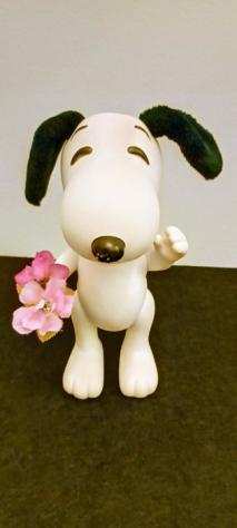 Peanuts  Snoopy - Snoopy - 1966 Korean figure