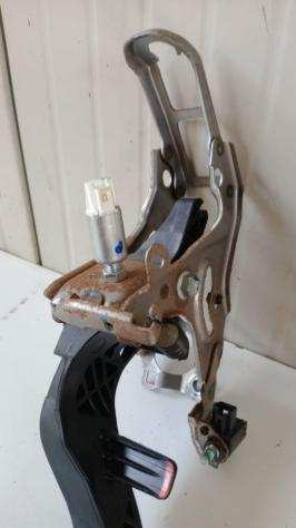 PEDALE FRIZIONE TOYOTA Yaris Serie 1KR (1720)