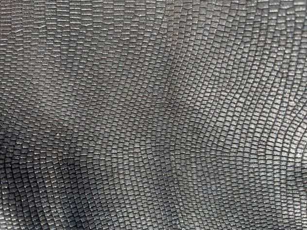 Pelle nappa stampata lucertola di colore nero