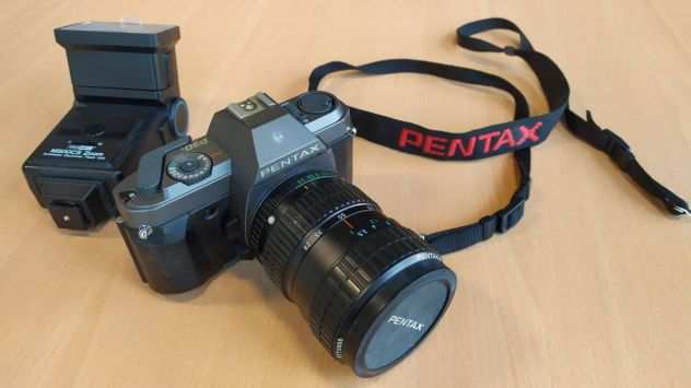 PENTAX P30t con zoom 28-80 e Flash