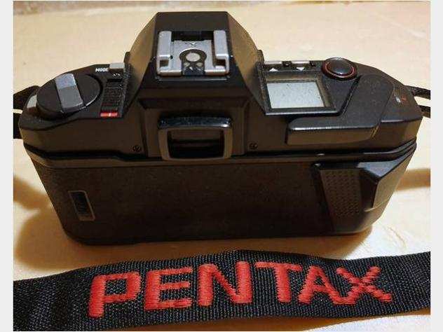 Pentax P50 fotocamera a rullino corpo macchina