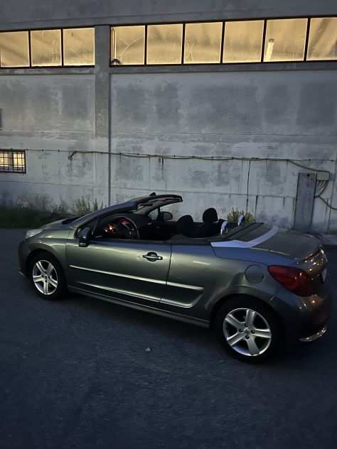 Peugeot 207 cc (cabrio coupe)