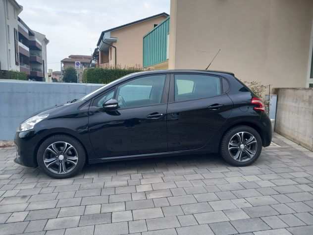 Peugeot 208 1.4 vti 5 porte GPL