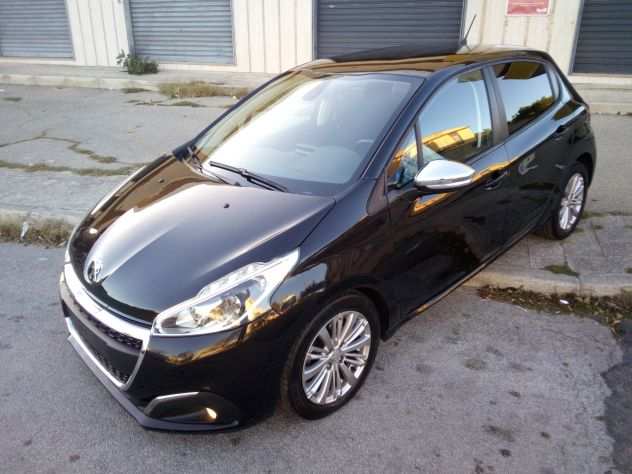 PEUGEOT 208 1.5HDI 100cv SIGNATURE 2019 UNIPRO