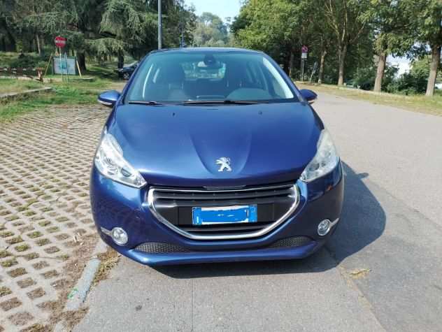 PEUGEOT 208 1.6 e-HDi 92 CV 5p ALLURE