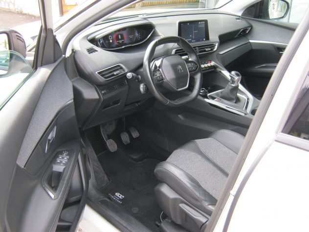 Peugeot 3008 BlueHDi 130CV SampS Allure NAVI