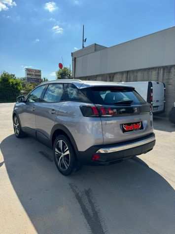 PEUGEOT 3008 BLUEHDI EAT 8 CAMBIO AUTOMATICO 131 CV. SampS PARI AL NUOVO RIF2424