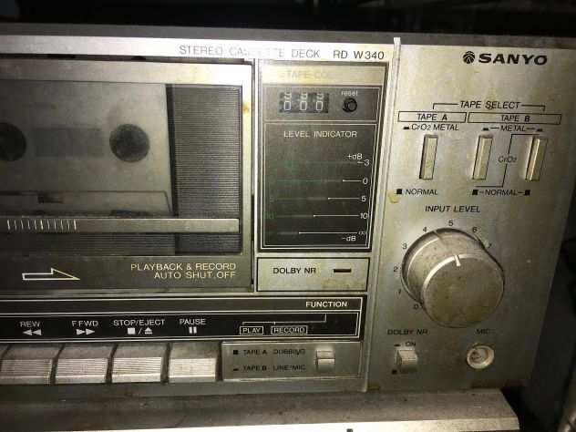 Pezzi di impianto stereo Sanyo vintage anni 80