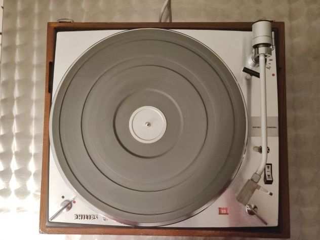 Philips 22 ga 230 turntable