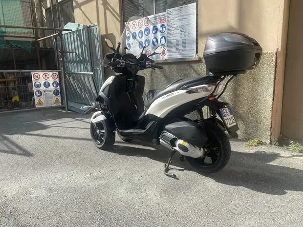 PIAGGIO MP3