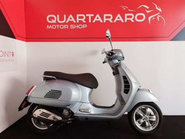 Piaggio Vespa GTS 300 Hpe