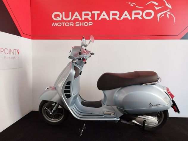 Piaggio Vespa GTS 300 Hpe