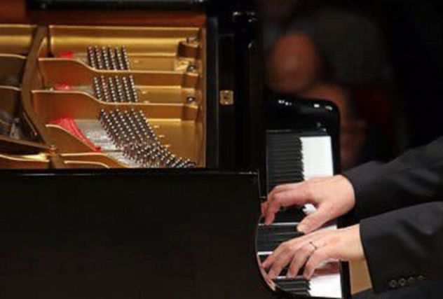 Pianista accompagnatore per cantanti lirici su Milano, Monza, Pavia