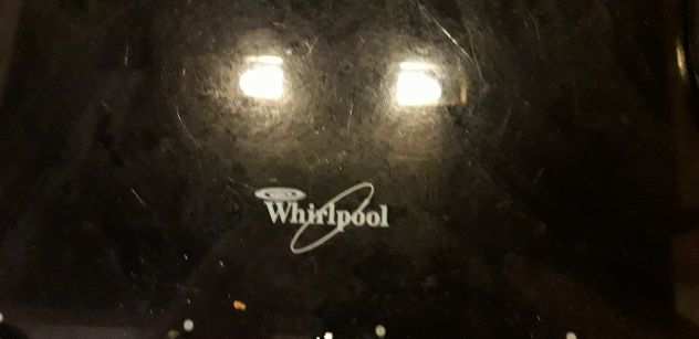 Piano cottura Whirlpool nero in vetro