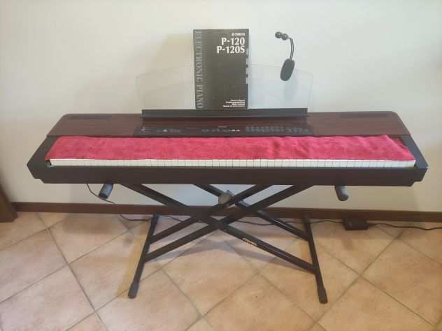 Pianoforte digitale Yamaha P-120