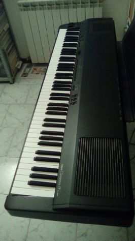 Pianoforte digitale Yamaha Pf 100 e accessori