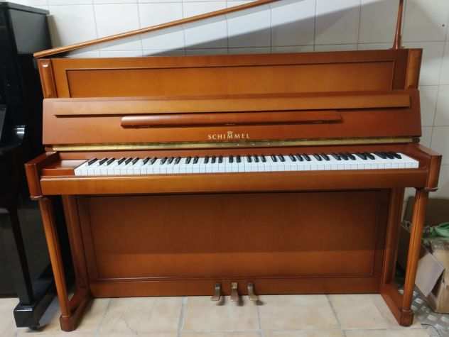 Pianoforte Schimmel 113 tedesco con trasporto e panca inclusi