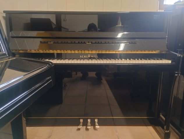 Pianoforte Schimmel C 116 seminuovo tedesco con trasporto e panca inclusi