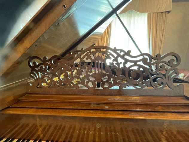 Pianoforte Steinway B 211 restaurato con trasporto incluso