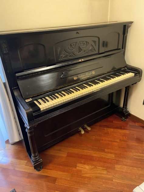 Pianoforte verticale