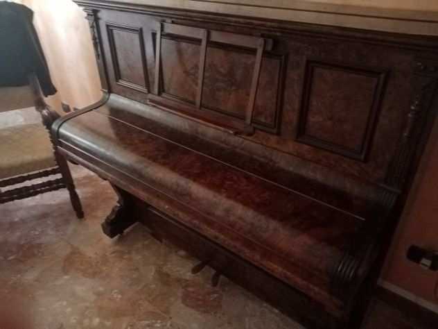 Pianoforte Verticale di Pregio