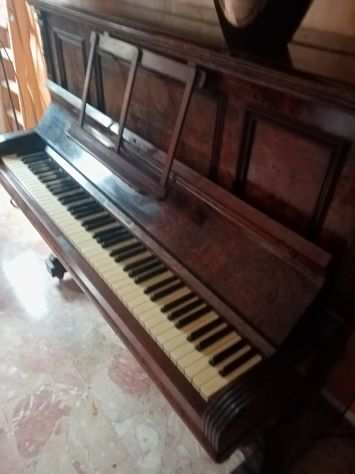 Pianoforte Verticale di Pregio