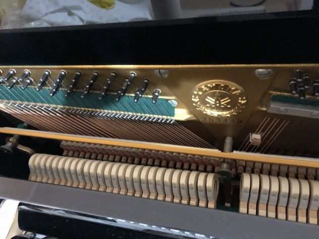 PIANOFORTE VERTICALE YAMAHA