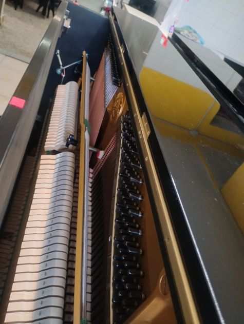 Pianoforte Yamaha U3 silent con trasporto e panca inclusi