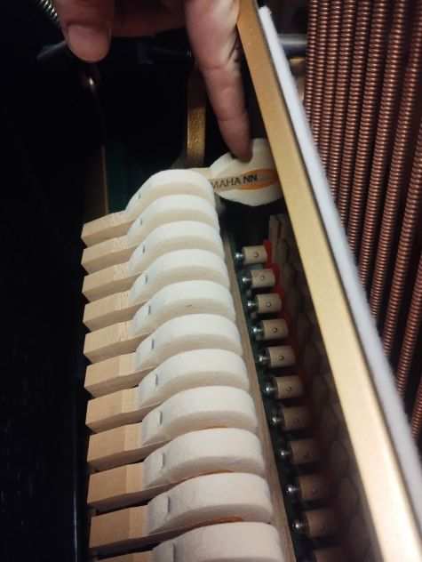 Pianoforte Yamaha U3A con trasporto e panca inclusi