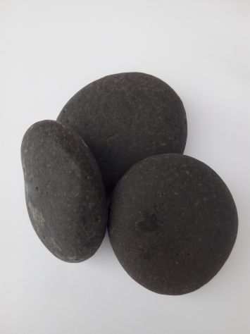 Pietre basaltiche hot Stone massage dellEtna