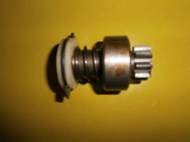 Pignone motorino avviamento fiat 500r e fiat 126 (9 denti) NUOVO