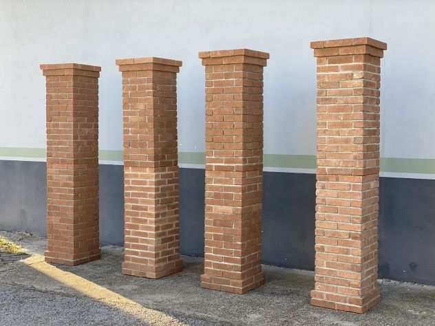 Pilastri in mattoni