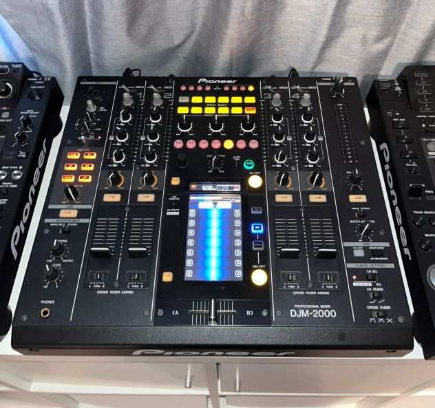 Pioneer DJM-2000 Mixer DJ professionale a 4 canali