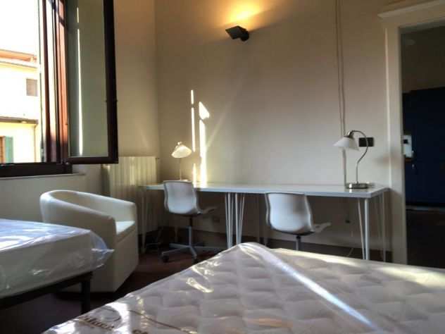 Pisa Centro Piazza delle Vettovaglie appartamento con due camere doppie.