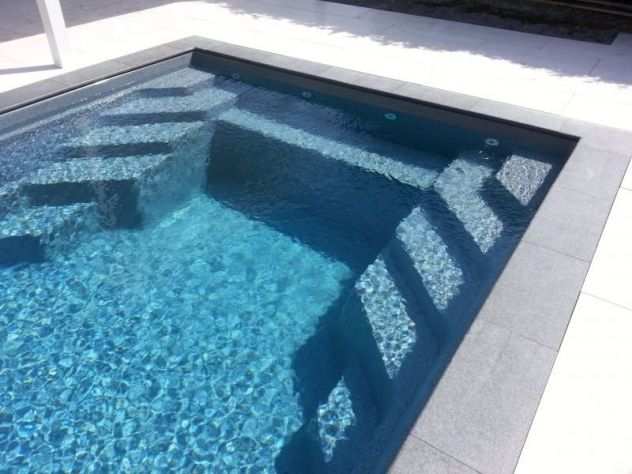 piscina in vetroresina 6,6x3,2x1,5 scale interne TRASPORTO GRATIS