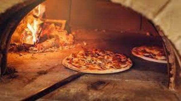 Pizzeria in vendita a Pisa 90 mq Rif 1252477
