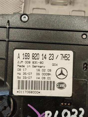 PLAFONIERA MERCEDES Classe A W169 4deg Serie A1698201423 640940 (08)