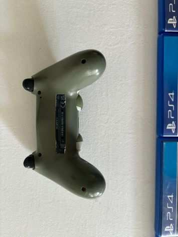PlayStation 4 PRO con joystick originale e giochi