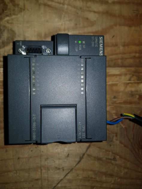 PLC Siemens S7 222 AC  DC  RLY