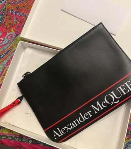 Pochette Alexander Mcquenn