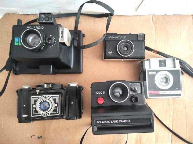Polaroid EE66 (1978), Kodak Brownie Starlet II (1967), AgfaMatic 50 (1972), Polaroid 1000 s (1979), Lotto di 5 Fotocamera analogica Fotocamera analogi