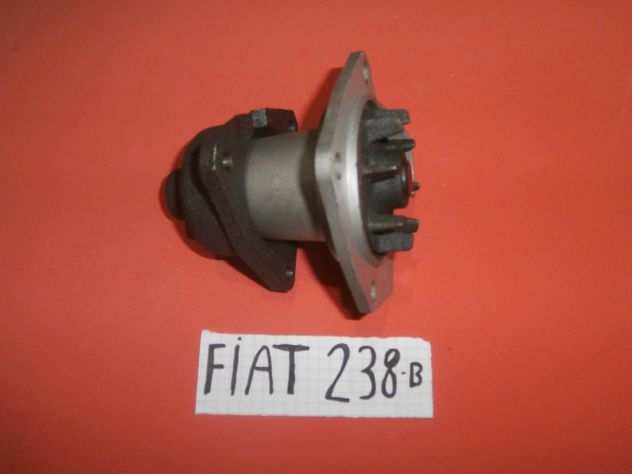 Pompa acqua Fiat 238b anni 76-82 AUTOBIANCHI A111 PRIMULA Water pump Fiat 238