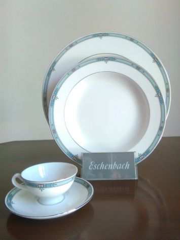 Porcellane Eschenbach modello New England Quarry (bordo celeste e argento)