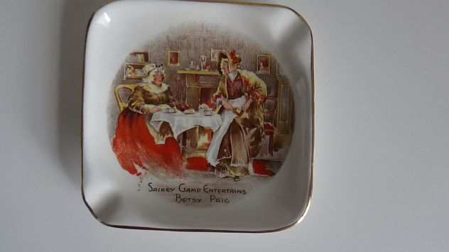 Portacenere ceramica Sandland Ware quot Sairey Gamp entertains Betsy Prigquot-England