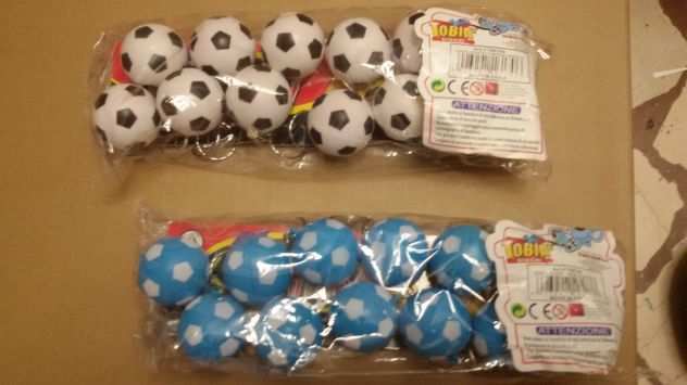 PORTACHIAVI A FORMA DI PALLONE DA CALCIO