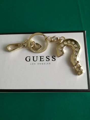 Portachiavi dorato GUESS