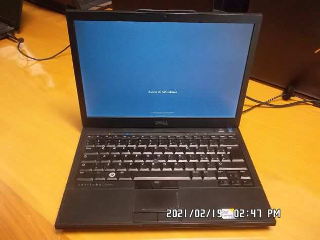 PORTATILE DELL LATITUDE E4300 SCHERMO 13.3 POLLICI INTEL CORE DUO