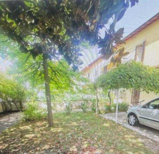 Porzione di casa in vendita a Castelfranco di Sotto 200 mq Rif 1063862