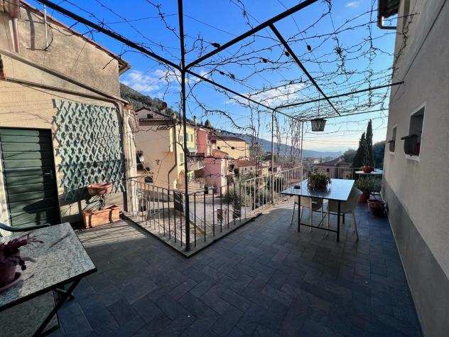 Porzione di casa in vendita a CASTELMAGGIORE - Calci 460 mq Rif 1077675